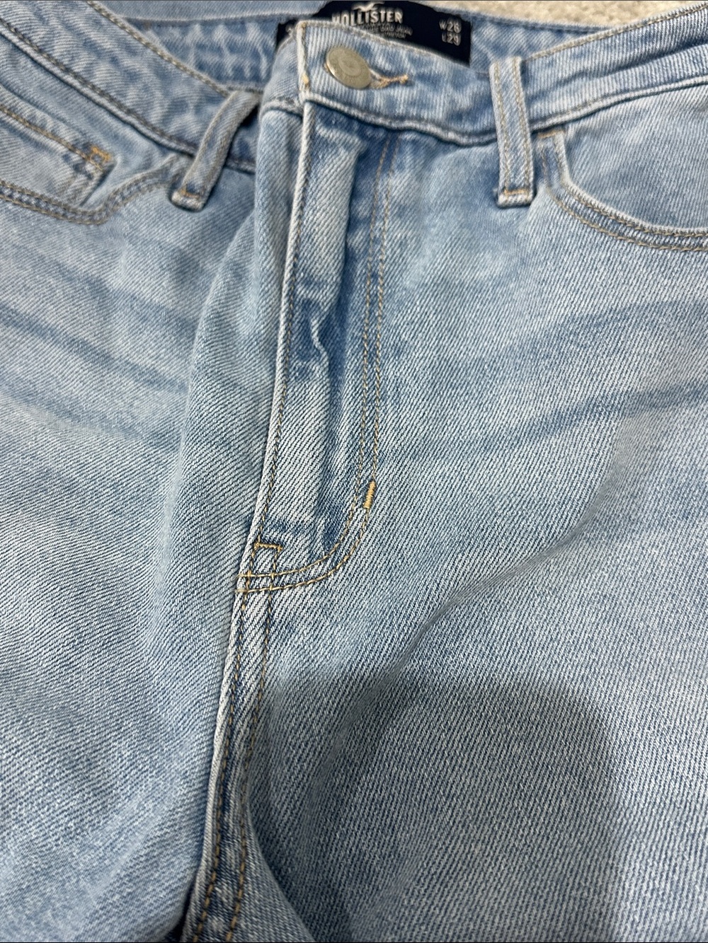 HOLLISTER ULTRA HIGH RISE DAD JEANS - Picture 13 of 13